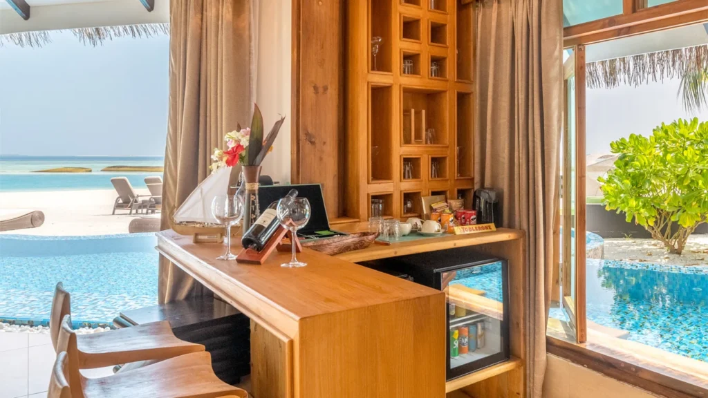 Three-Bedroom Royal Suite with Infinity Pool & Private Pool