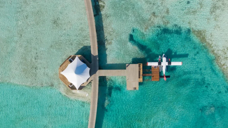 Cinnamon Hakuraa Huraa Gallery Image