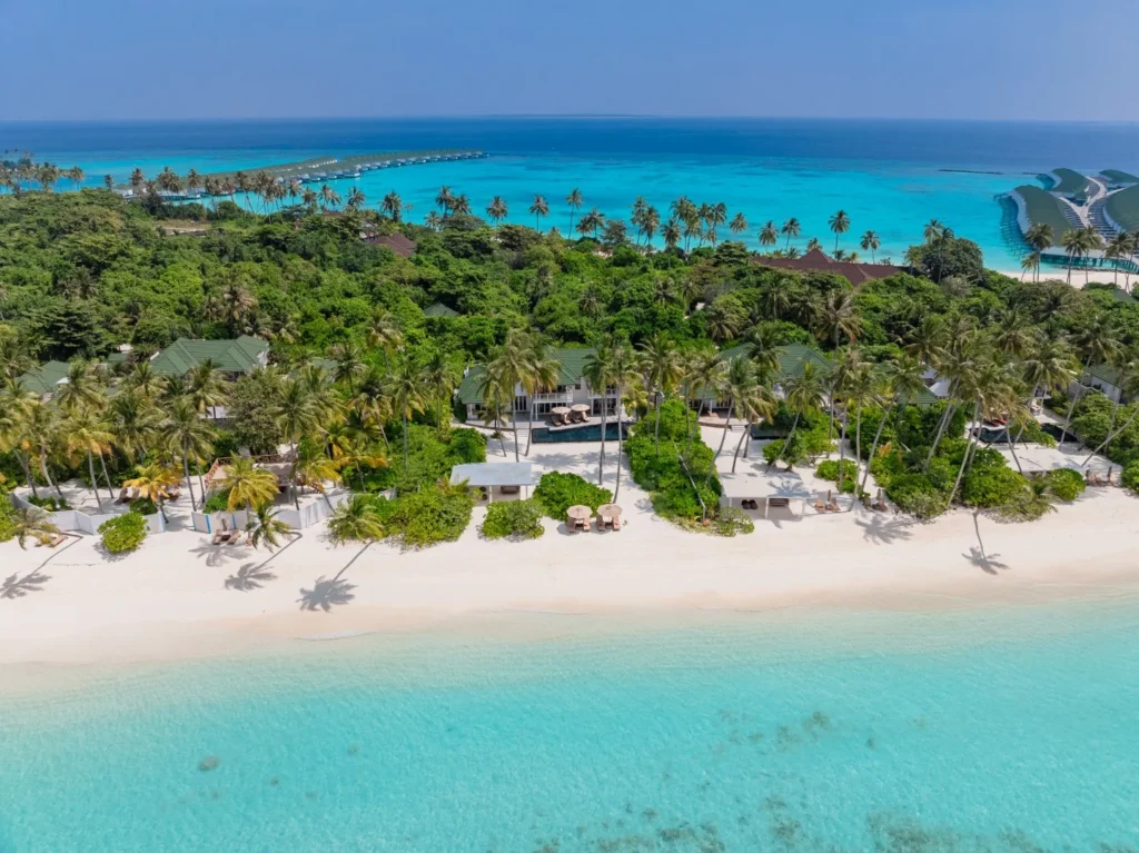 Four Bedroom Beach Residence with Pool