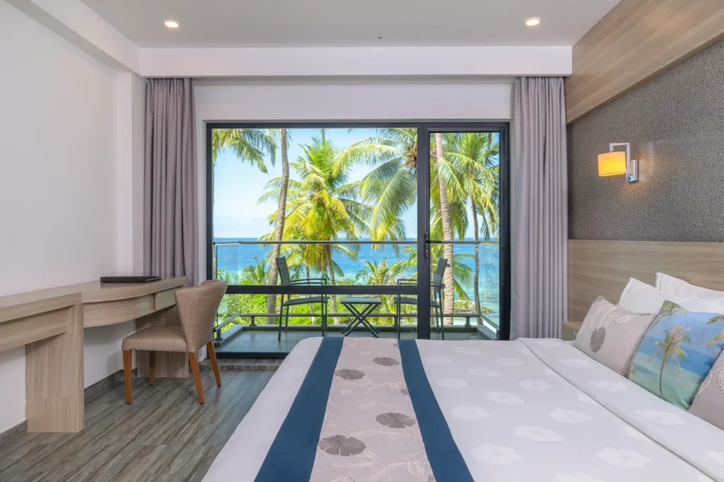 Deluxe Double Room with Seaview + Balcony